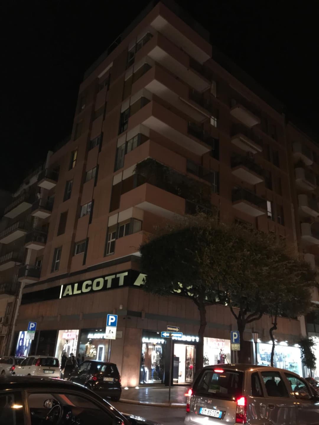 70's Luxury Cavour — photo 1 of 1
