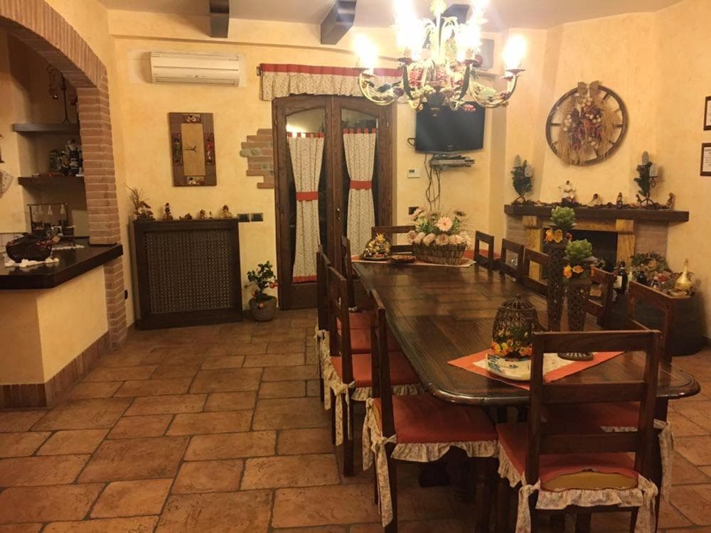 happy house vesuvio — photo 1 of 1