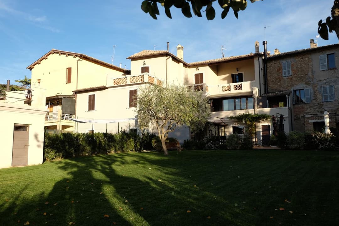 La Rocca Guest House & Spa — photo 1 of 120