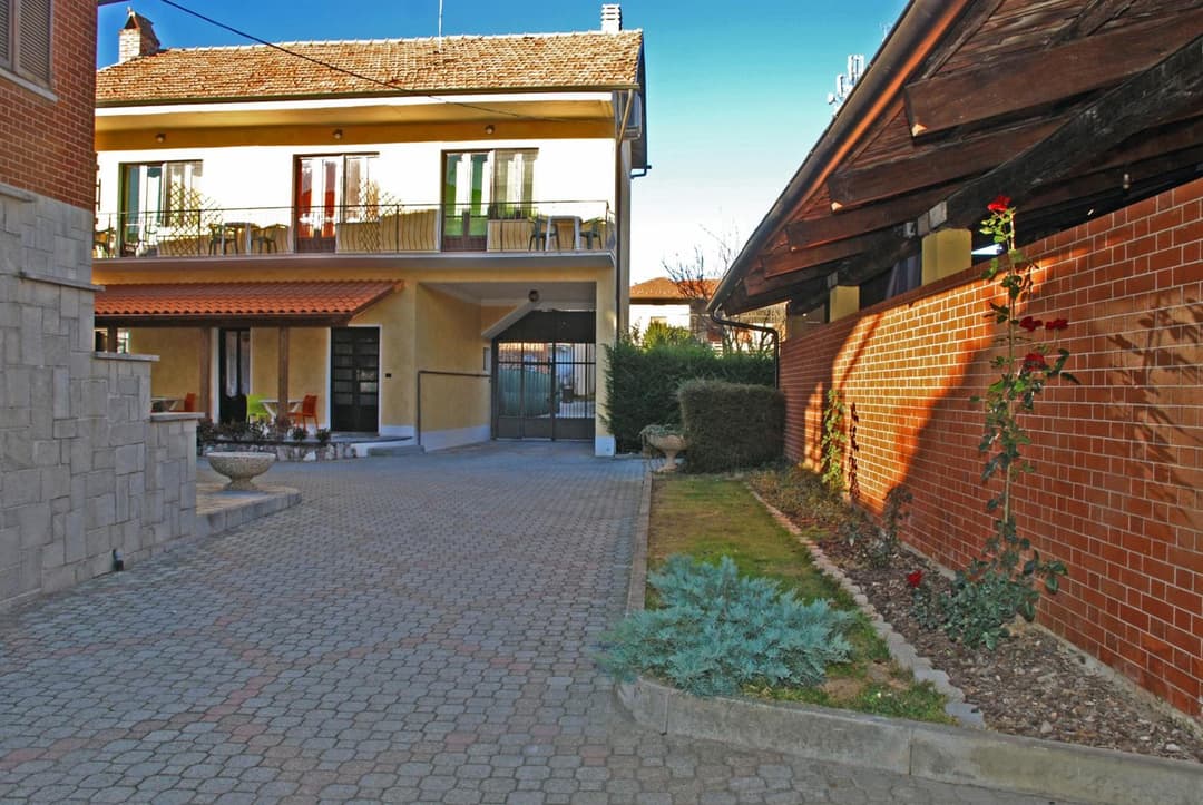 La Cascina — photo 1 of 58