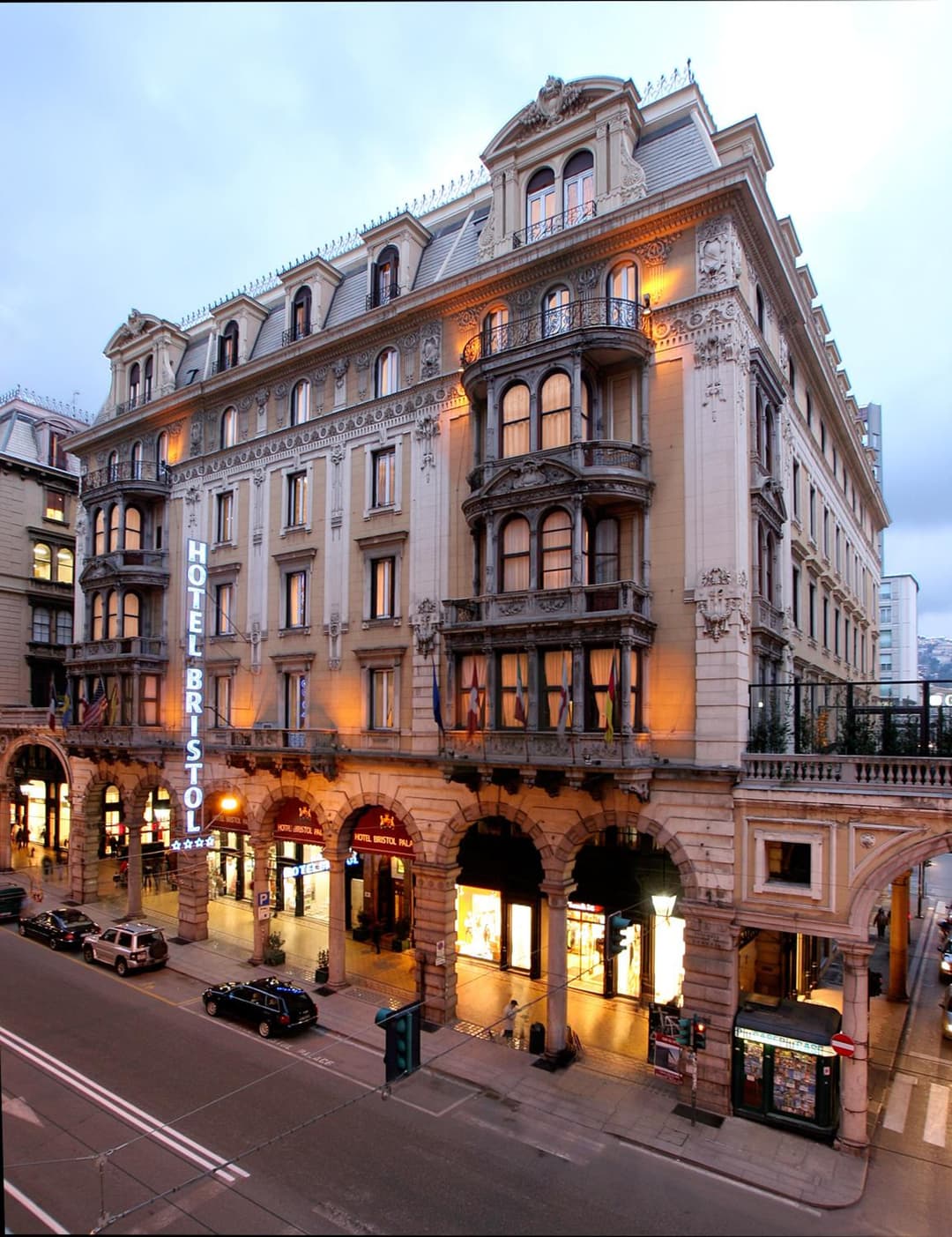 Hotel Bristol Palace — photo 1 of 58