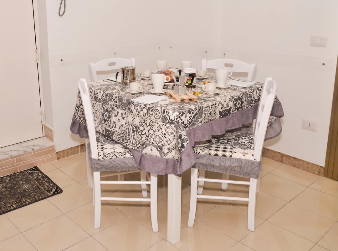 Casa Luna — photo 1 of 25