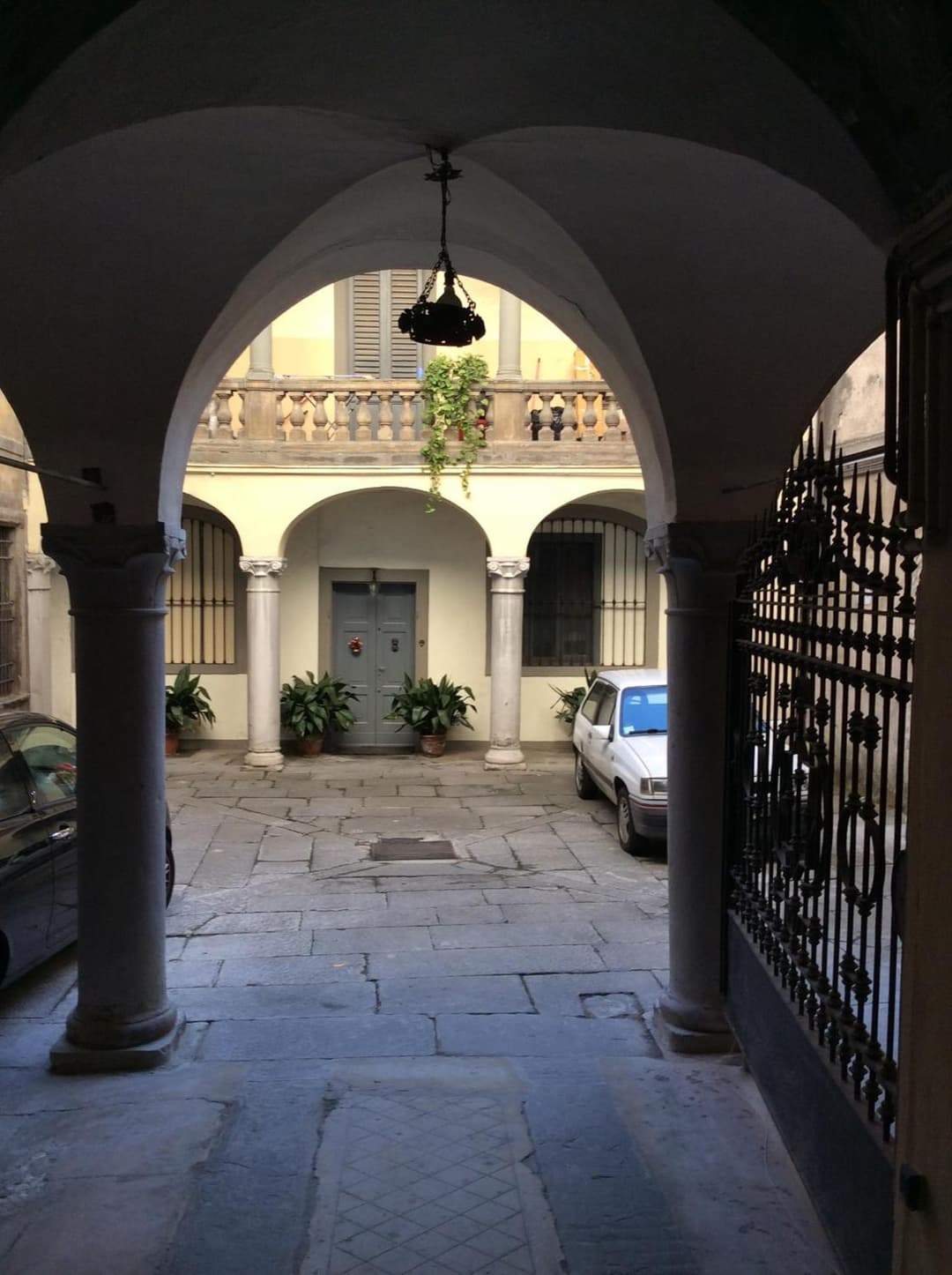 Accademia DeLuxe — photo 1 of 47