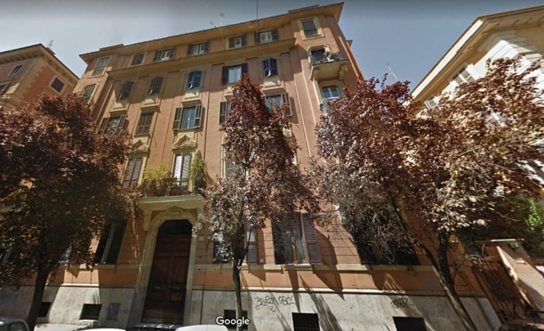 Charming Roma — photo 1 of 24