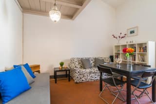 GuestHost - Della Scala Modern Apartment