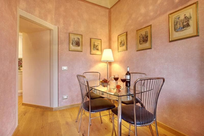 Romantic apartment in the heart of Florence — photo 1 of 1
