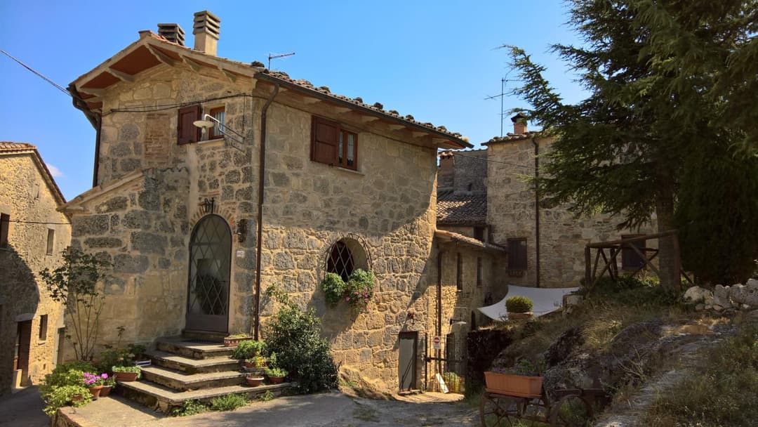 Il Borgo Del Lupo Relax Family Apartments in Tuscany with Restaurant & Swimming Pool — photo 1 of 1