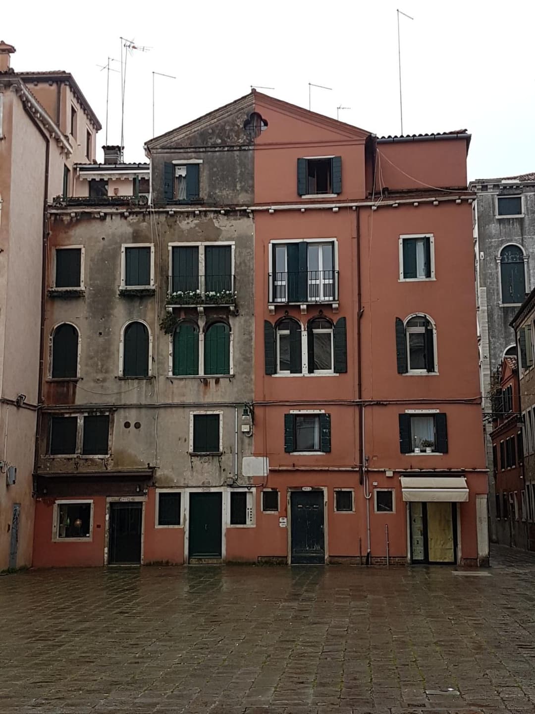 Cà Manzoni Apartment with Terrace — photo 1 of 41