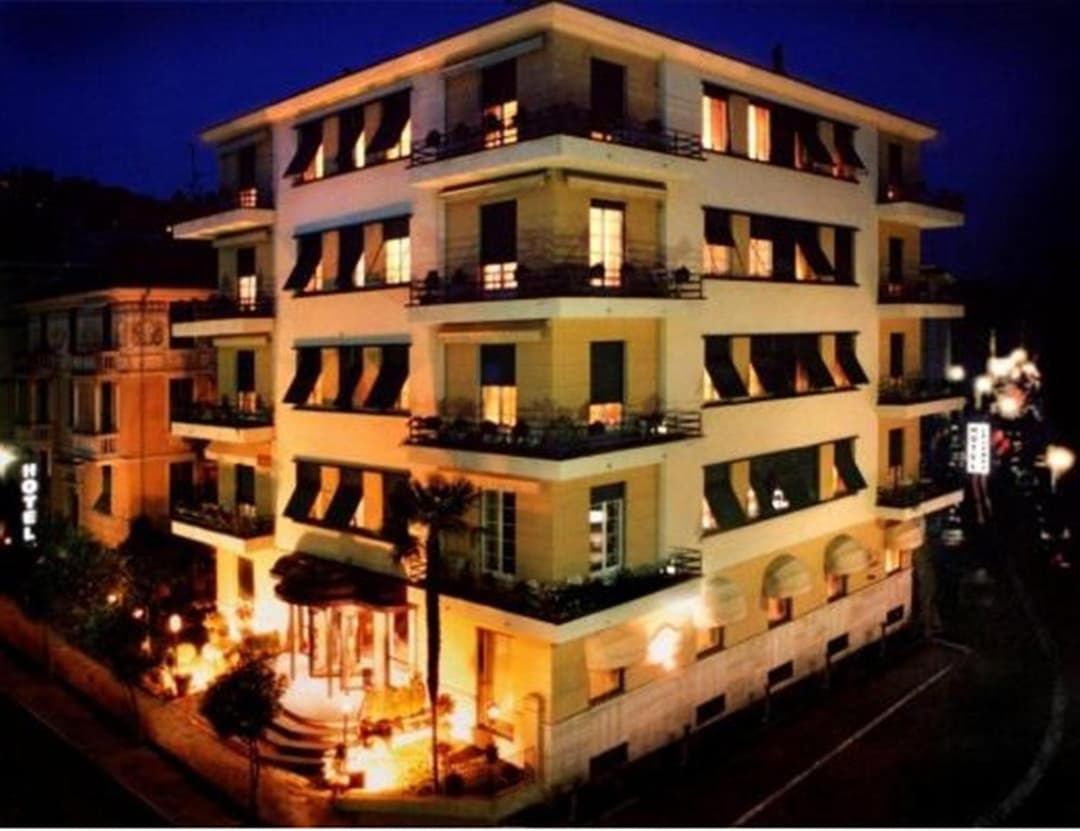 Hotel Jolanda — photo 1 of 1