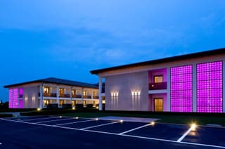 Viola Mhotel