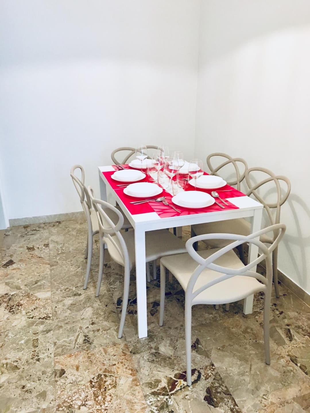 Central Apartment — photo 1 of 1