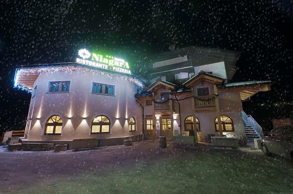 Hotel Niagara — photo 1 of 58