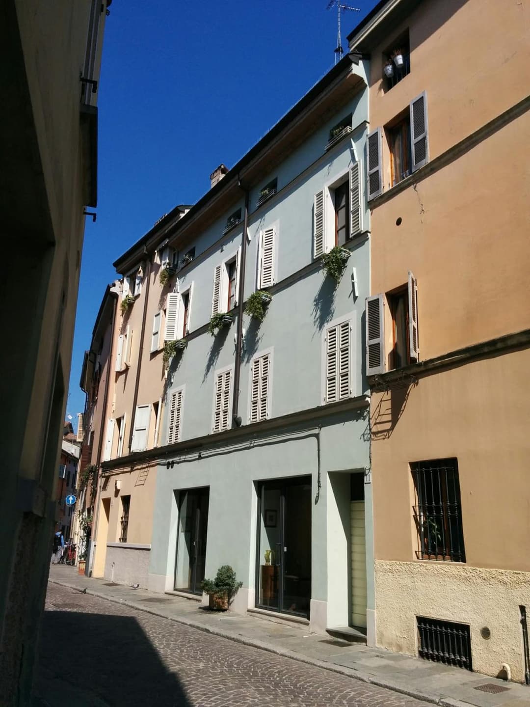 Honey House Parma — photo 1 of 71