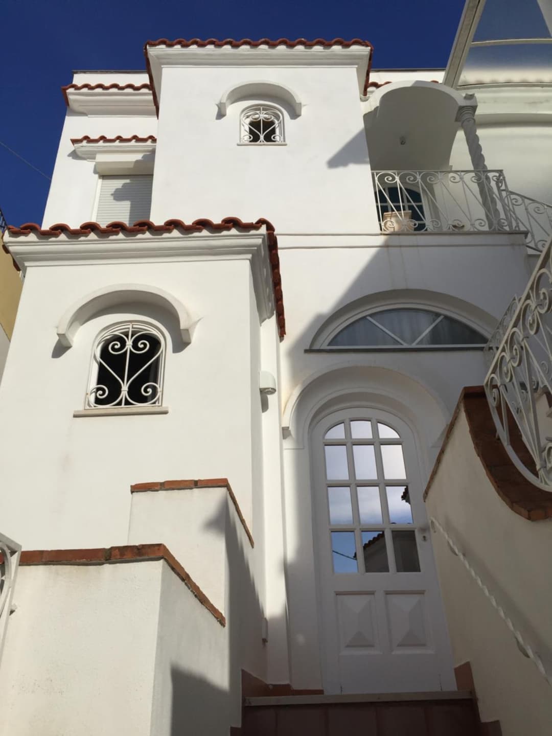 To Be Capri — photo 1 of 1