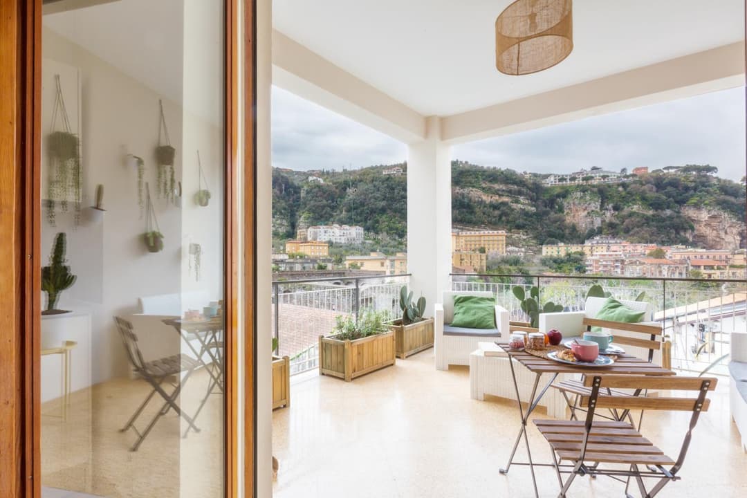 SorrentoVibes - Luxury Four Bedroom Home with Amazing Terraces in Sorrento — photo 1 of 1