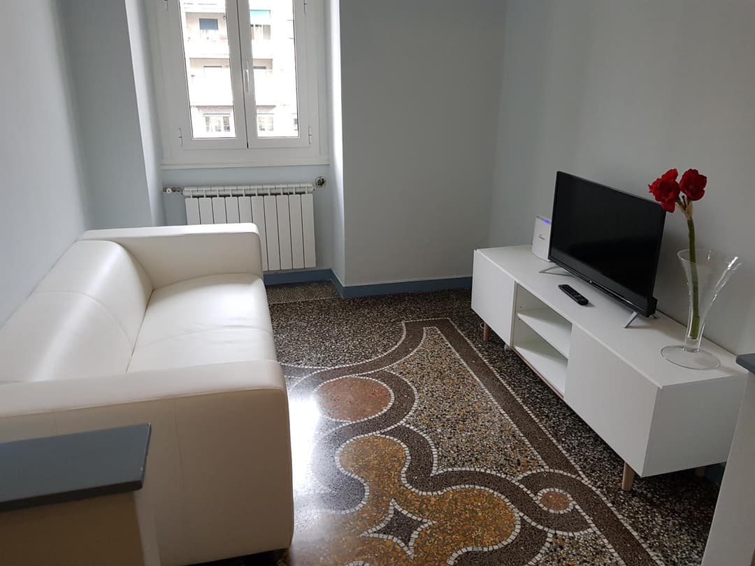 apartment genova central — photo 1 of 17