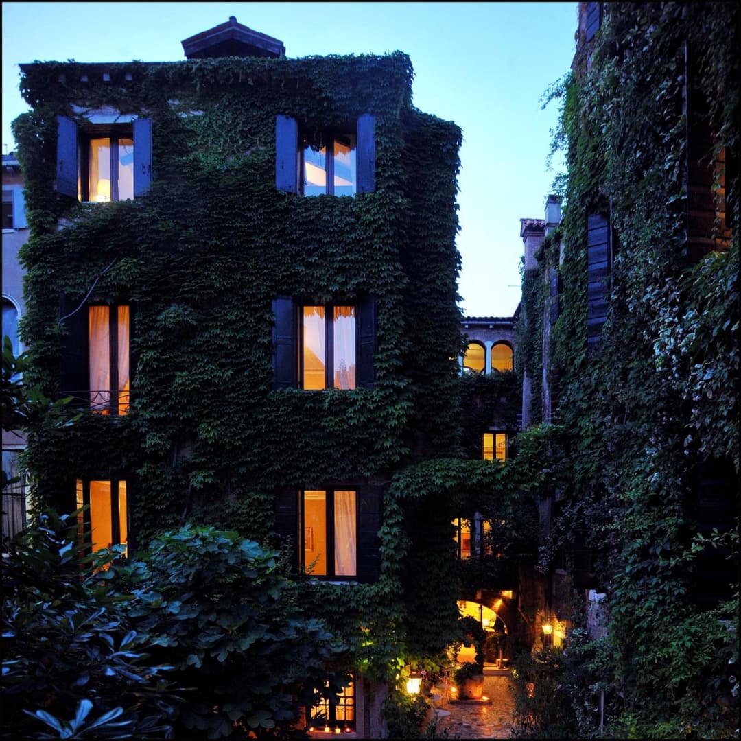 Hotel Flora - By Romanelli Family — photo 1 of 1