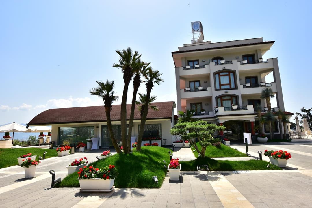 Palazzo Rosenthal Vesuview Hotel & Resort — photo 1 of 1