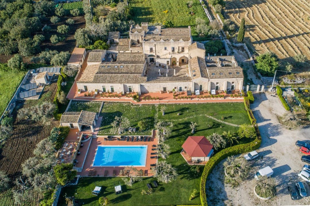Torre Don Virgilio Country Hotel — photo 1 of 1