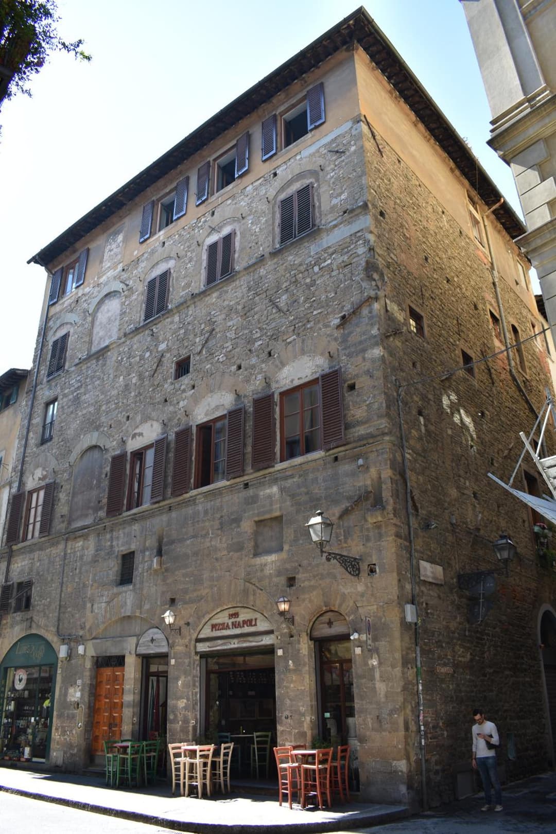 Dante States Apartments — photo 1 of 1