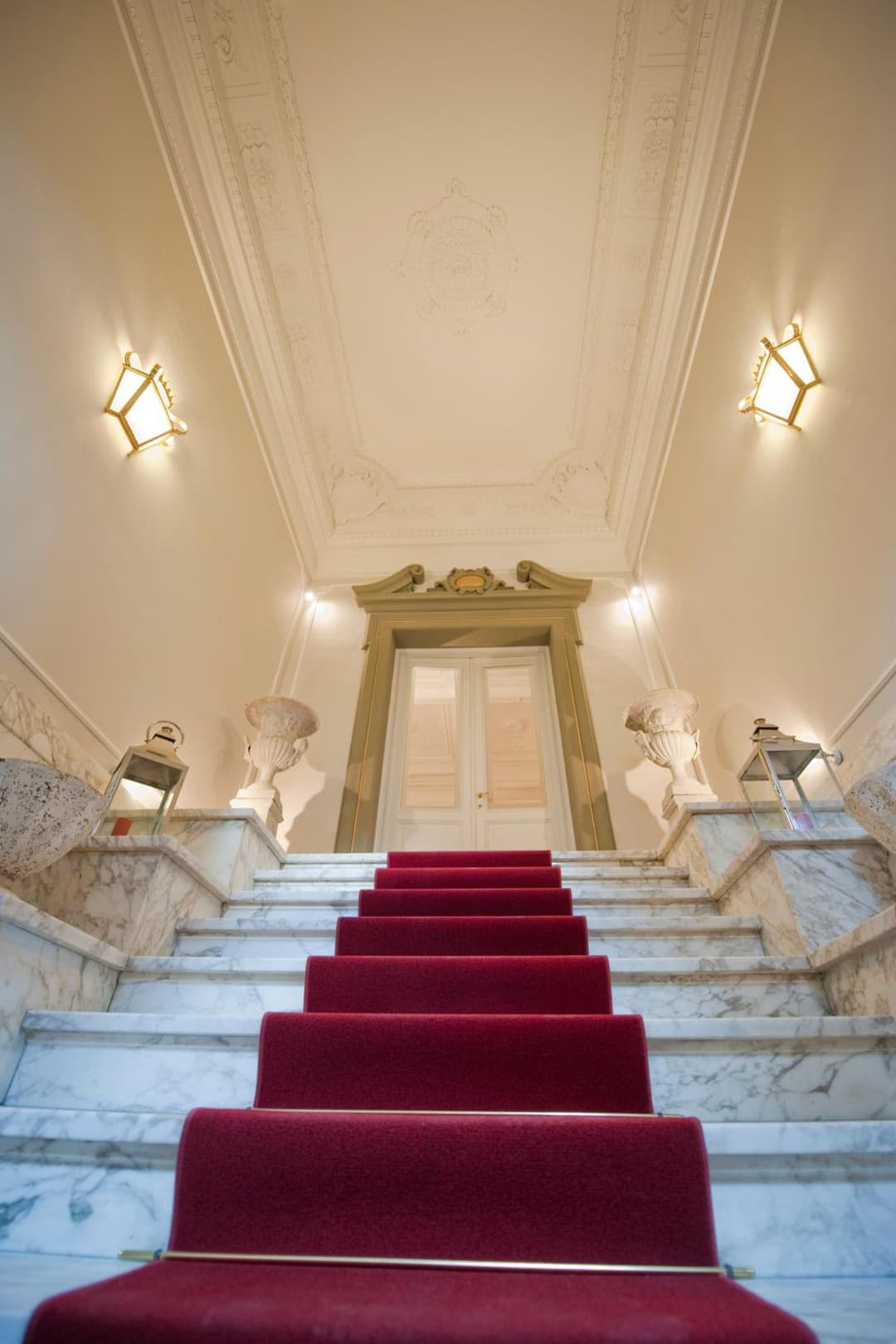 Palazzo Lombardo — photo 1 of 35