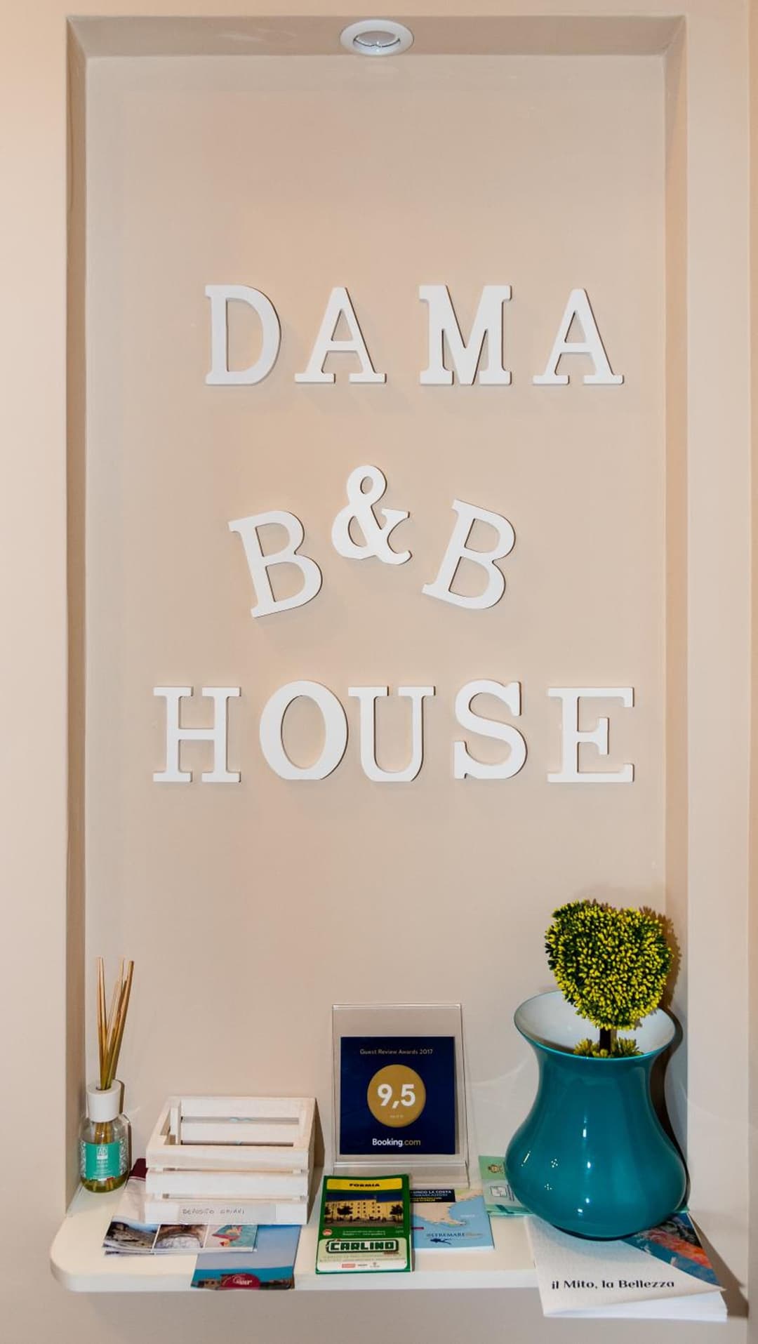 Damahouse — photo 1 of 1