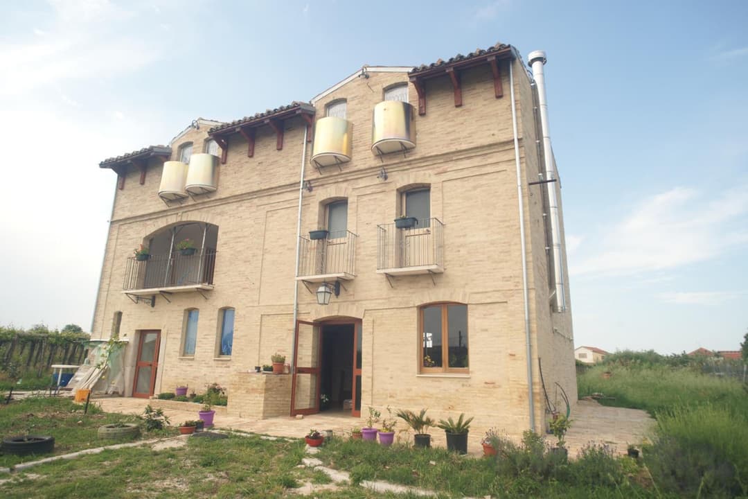 Casale Giordano — photo 1 of 1