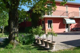 GINEVRA'S COUNTRY HOME
