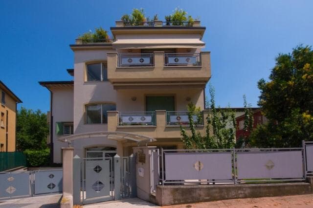 Luxury apartment Garda Lake — photo 1 of 14