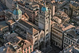 JOIVY Colorful Flat for 5 close to Piazza De Ferrari