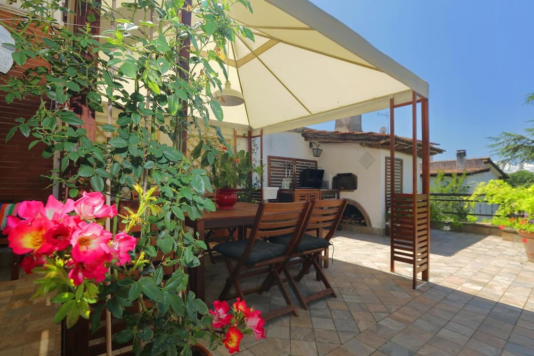 Spaziosa villa bifamiliare — photo 1 of 1