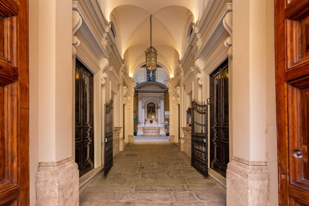 DeCharme apartment with terrace in Monti — photo 1 of 1