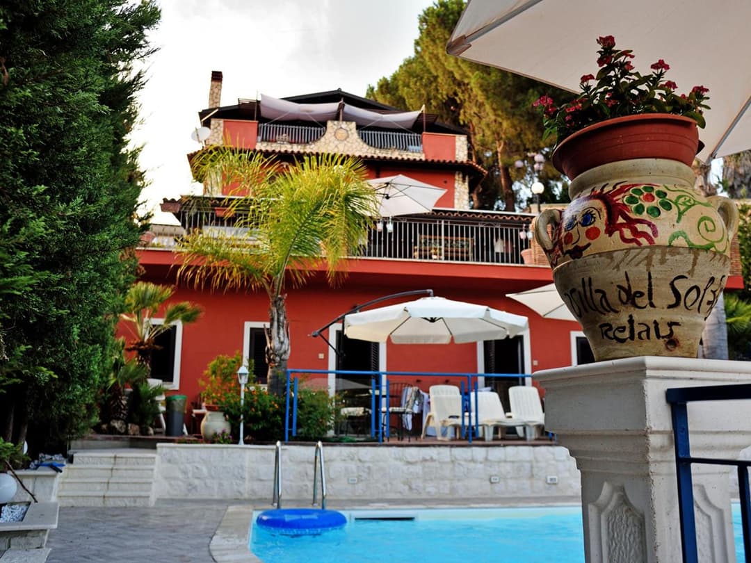 B&B Villa del Sole Relais — photo 1 of 101