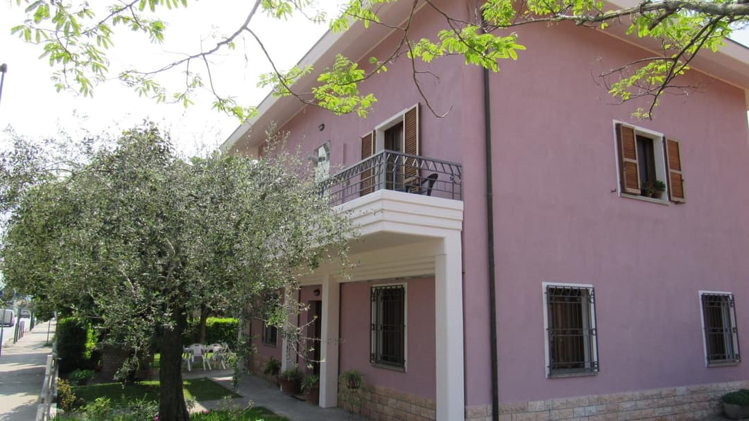 casa vacanze sweet home — photo 1 of 41