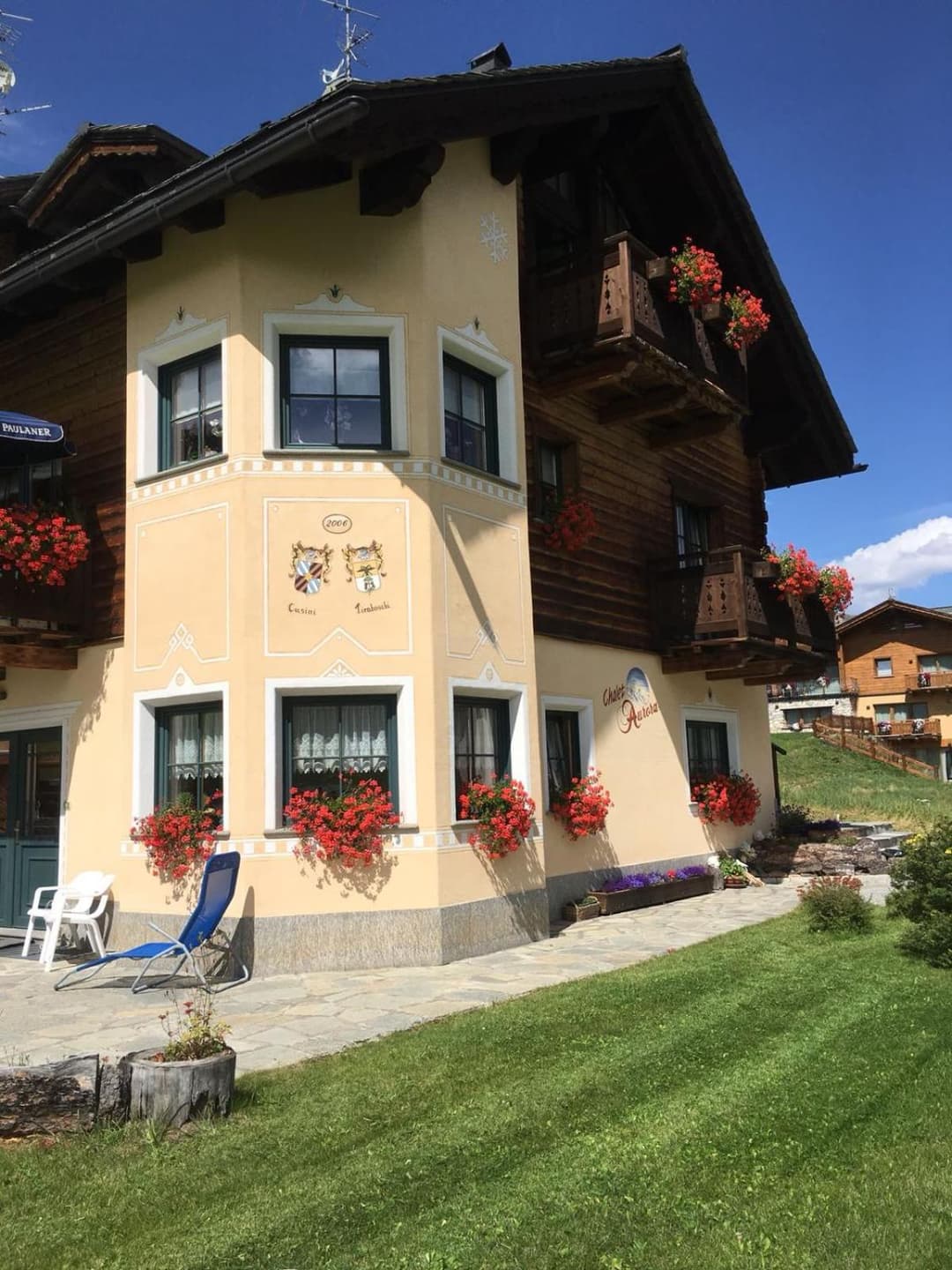 Chalet Aurora — photo 1 of 44