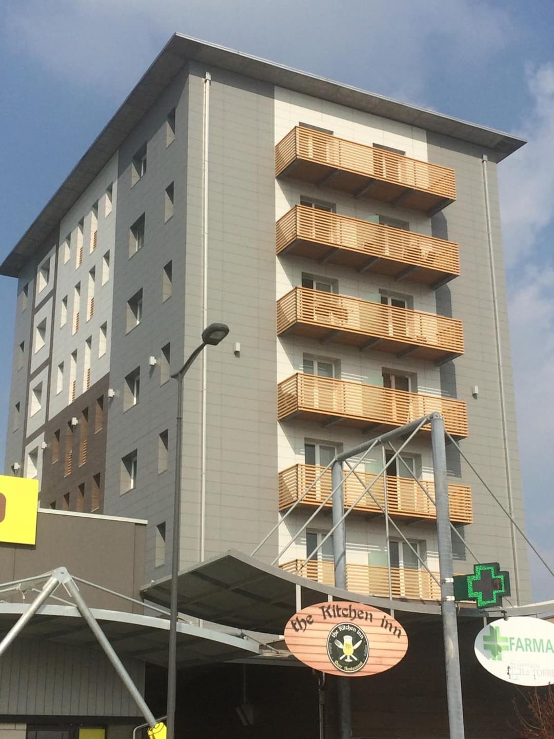 Condominio La Torre 1 — photo 1 of 25