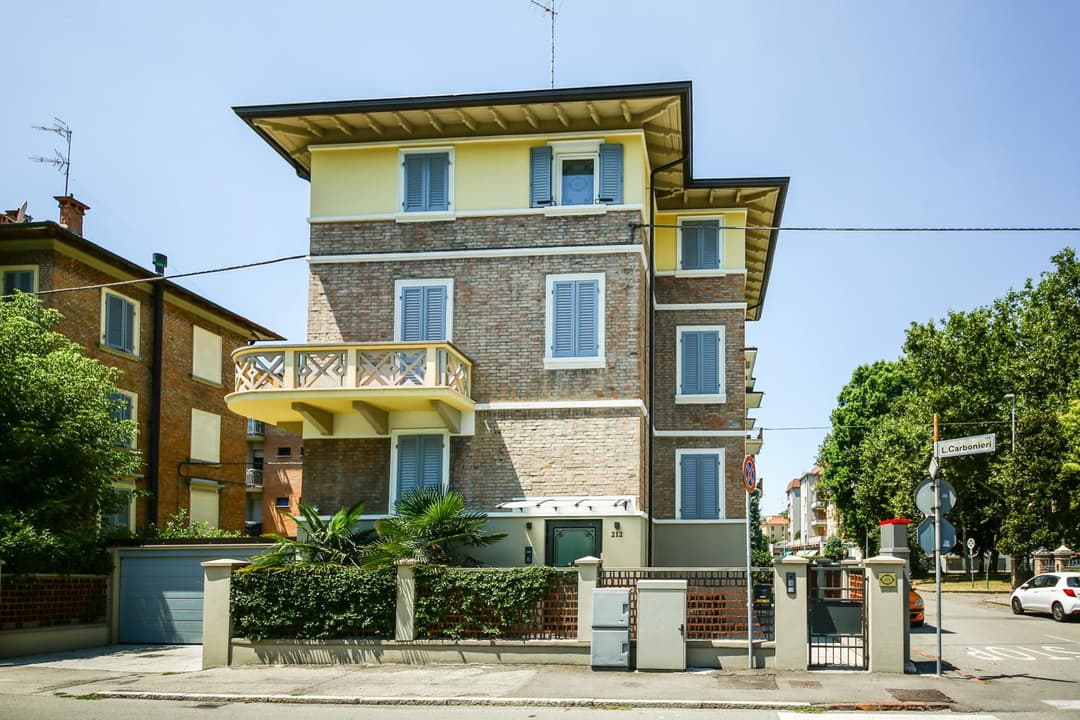 La Bella Modena — photo 1 of 1