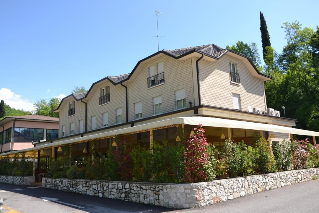 Hotel Edoné — photo 1 of 1