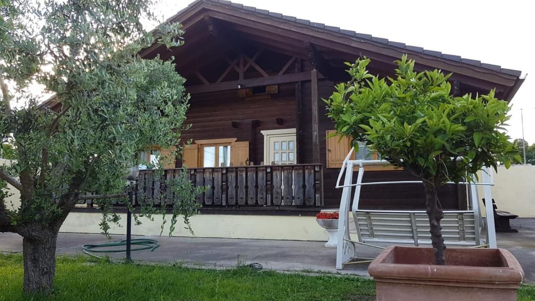 chalet l oasi di Ambra 8 posti letto con uso piscina — photo 1 of 1