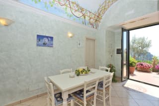 Pontone on the sea apartment