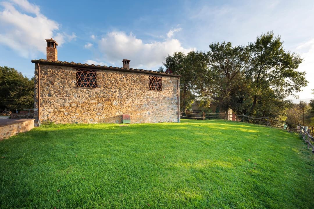 Agriturismo Verniano Five Apartments with Panoramic Pool — photo 1 of 1