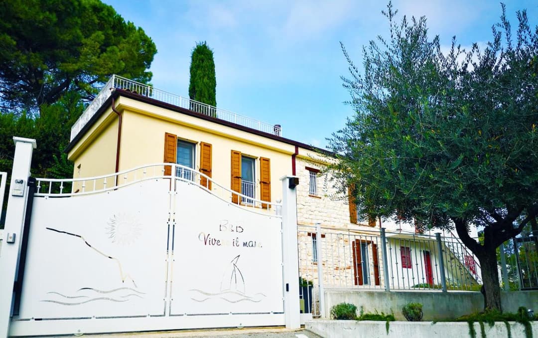 B&B Vivere il Mare — photo 1 of 27