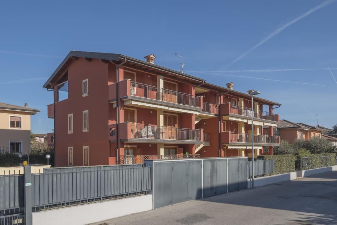 Orchidea - Trilocale con grande terrazza - 2 rooms apartment — photo 1 of 41