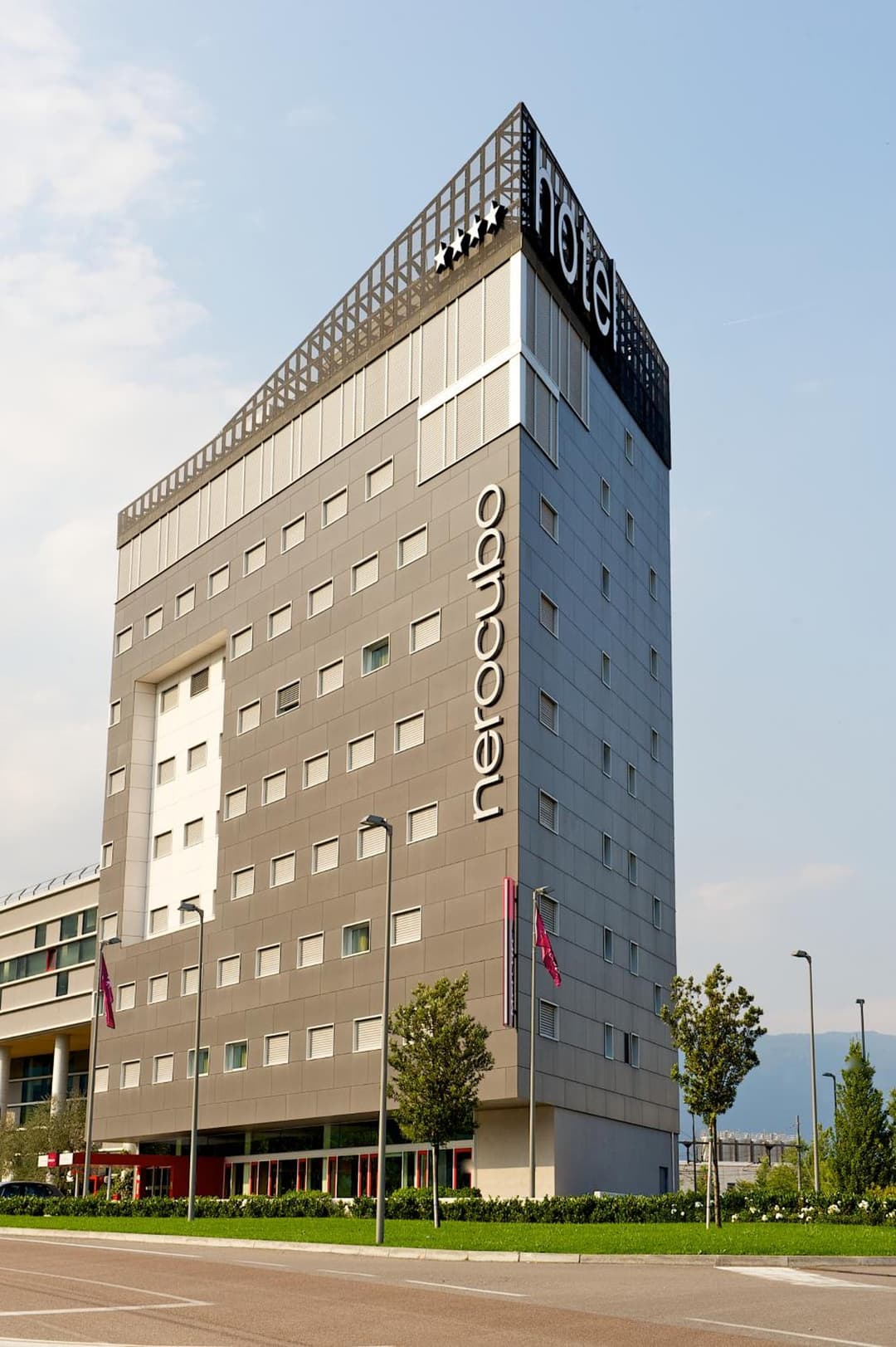 Mercure Nerocubo Rovereto — photo 1 of 89