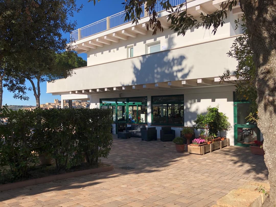 Casablanca Hotel — photo 1 of 1