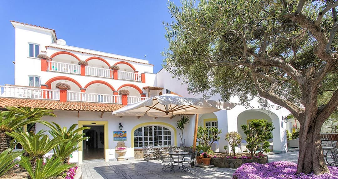 Hotel La Scogliera — photo 1 of 1