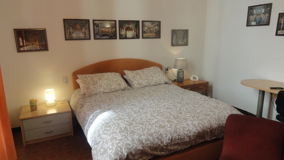 PRIONE70 — photo 1 of 29