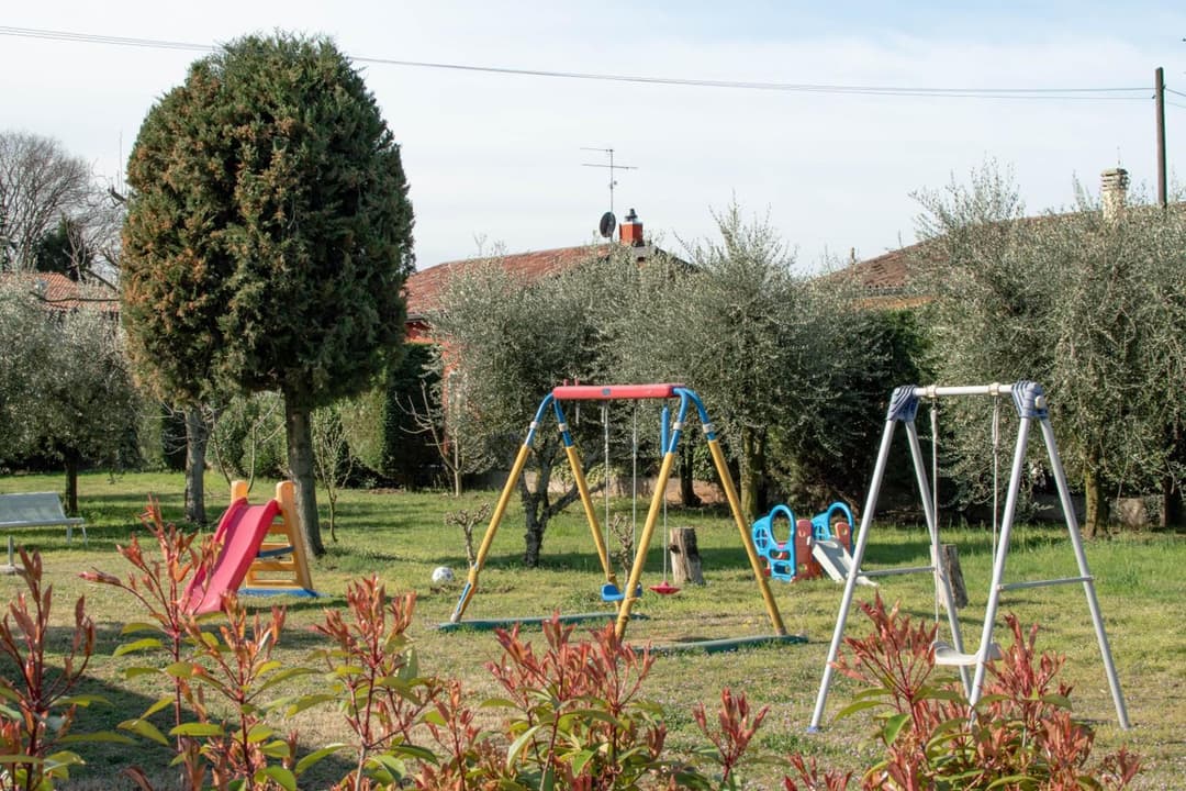 Girelli Sorelle — photo 1 of 1