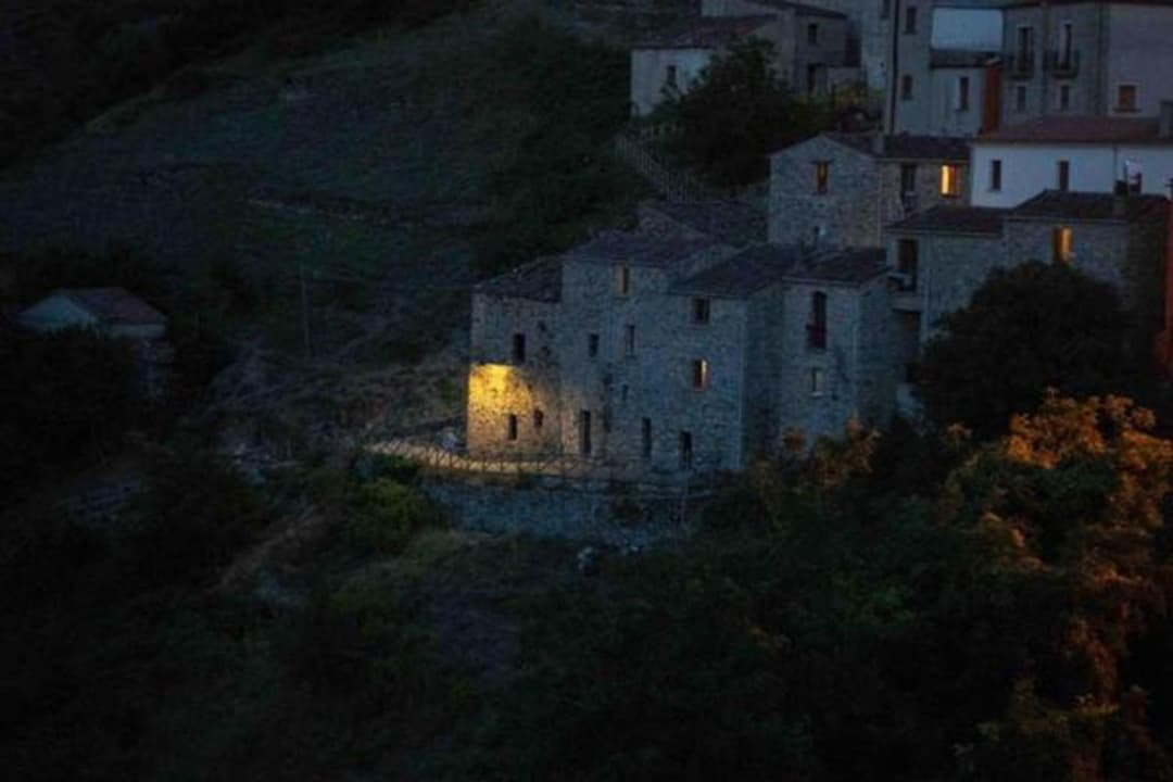 Guarda Che Luna — photo 1 of 1