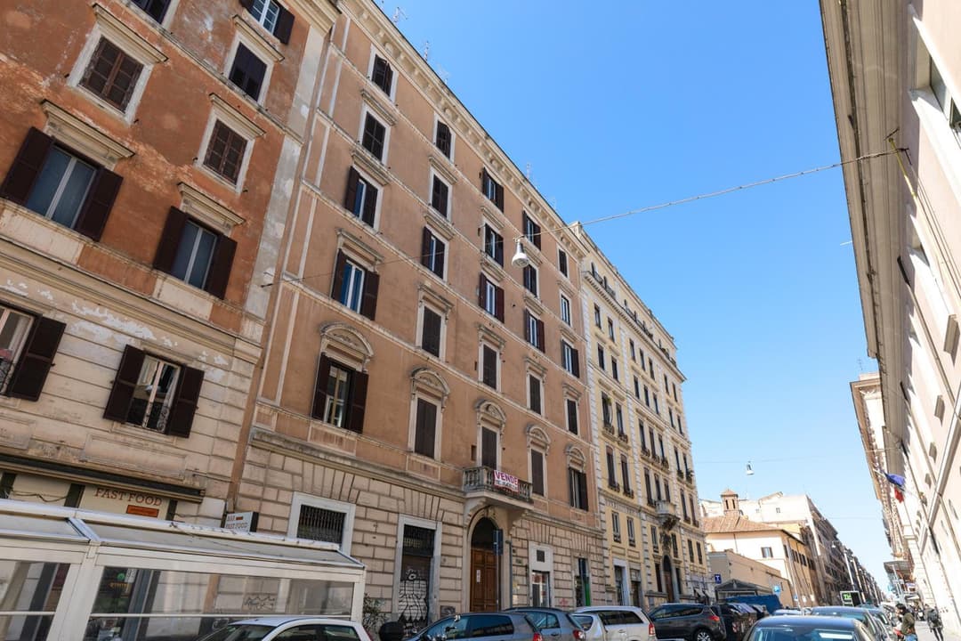 Rome As You Feel - Vittorio Colorful Design Apartment — photo 1 of 1